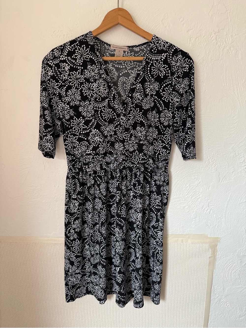Susan Lawrence Faux Wrap Dress Black White Floral Print 3/4 Sleeve Medium